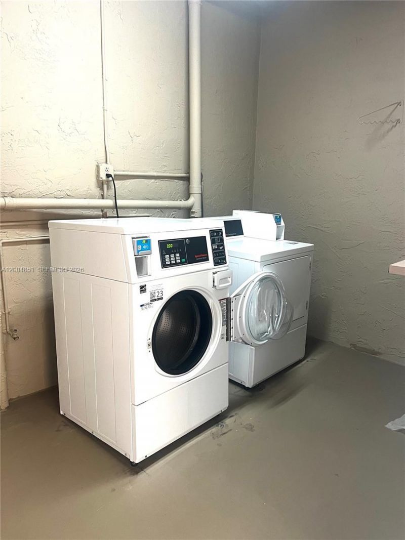 8103 Camino Real, Unit 407, Miami, FL 33143 Photo