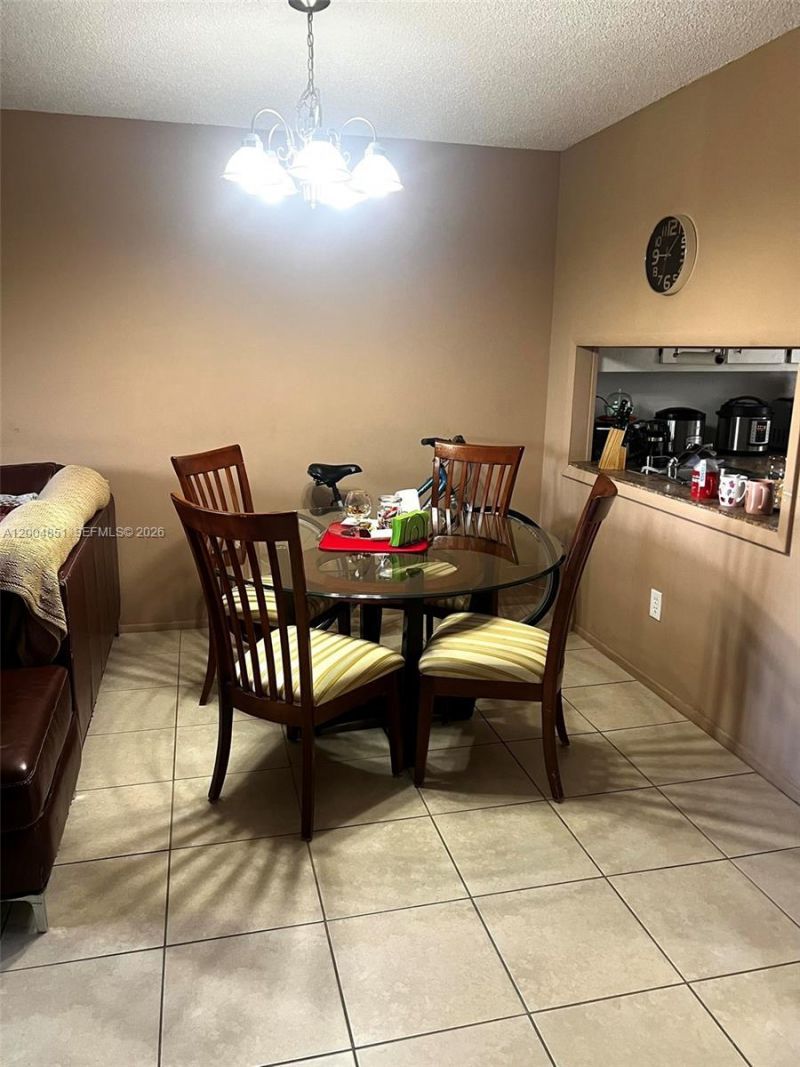 8103 Camino Real, Unit 407, Miami, FL 33143 Photo