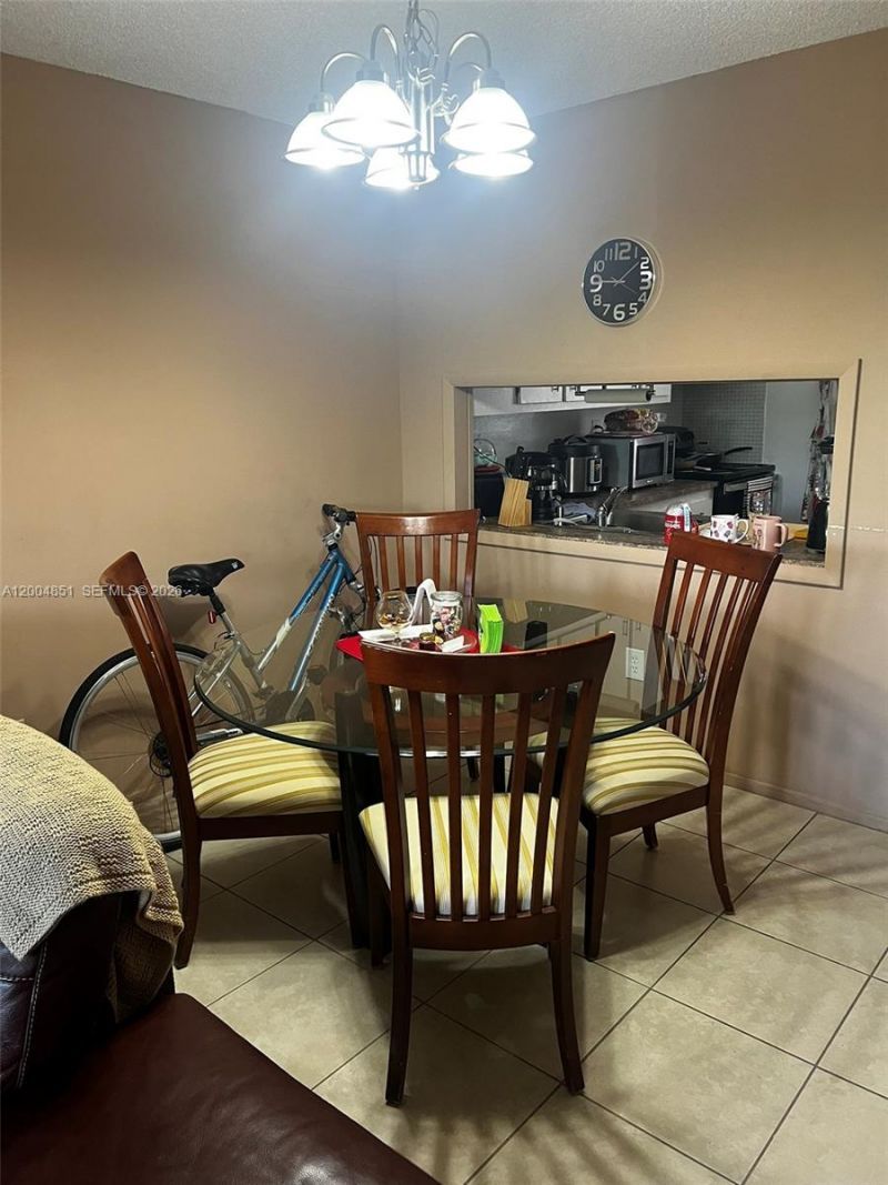 8103 Camino Real, Unit 407, Miami, FL 33143 Photo