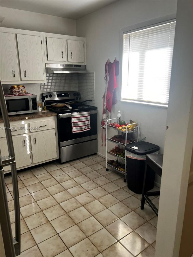 8103 Camino Real, Unit 407, Miami, FL 33143 Photo