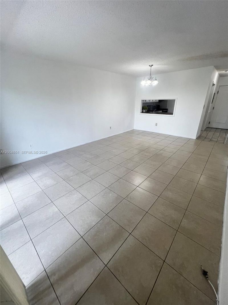8103 Camino Real, Unit 407, Miami, FL 33143 Photo
