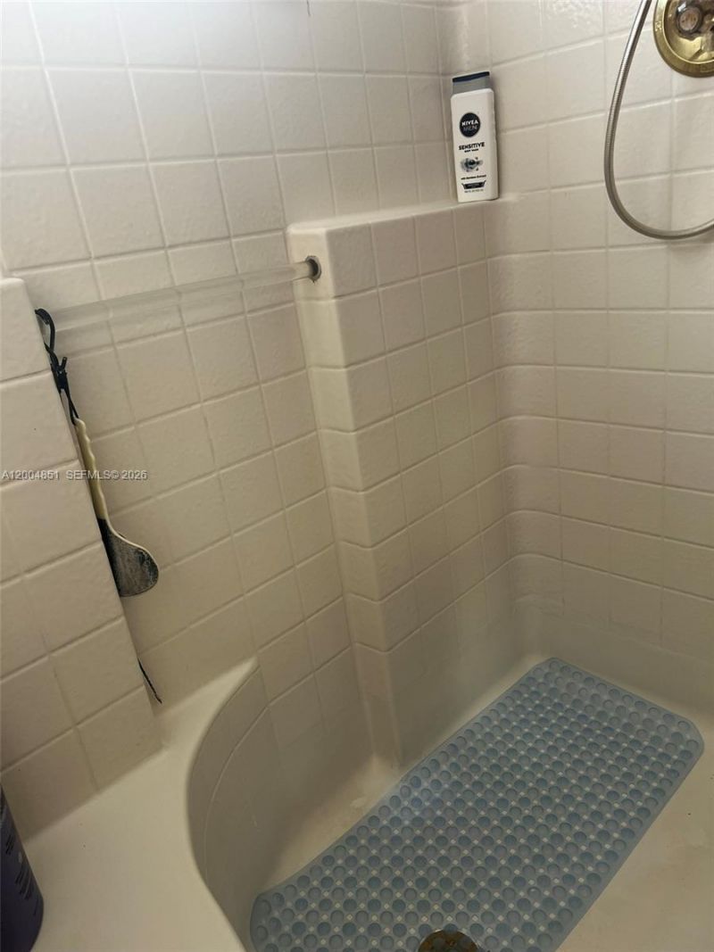 8103 Camino Real, Unit 407, Miami, FL 33143 Photo