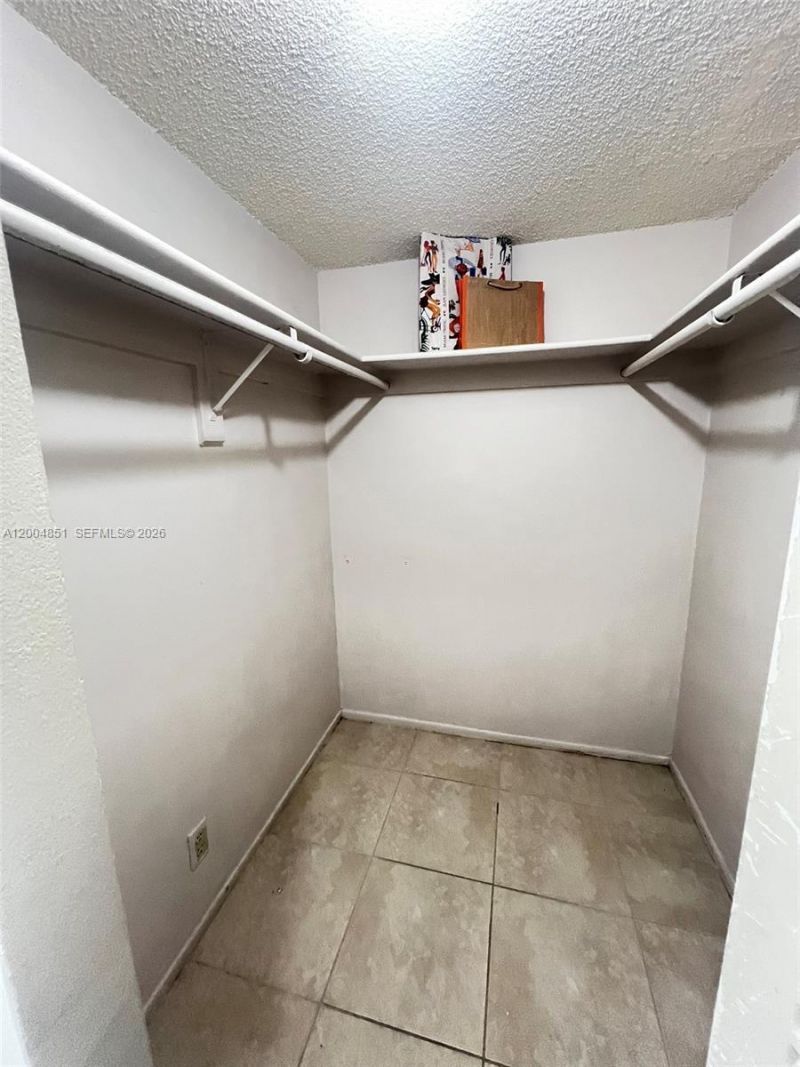 8103 Camino Real, Unit 407, Miami, FL 33143 Photo