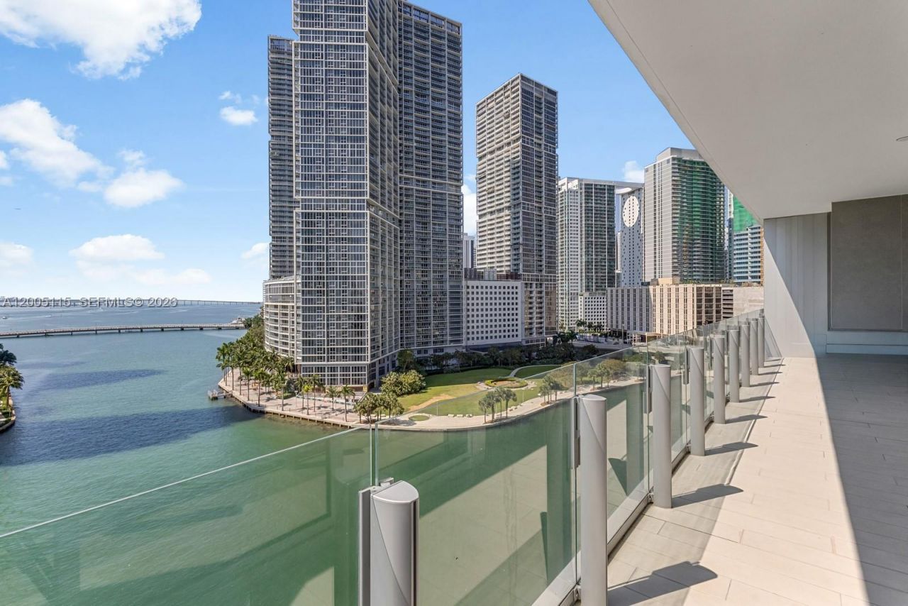 300 Biscayne Blvd Way , Unit 1002, Miami, FL 33131 Photo