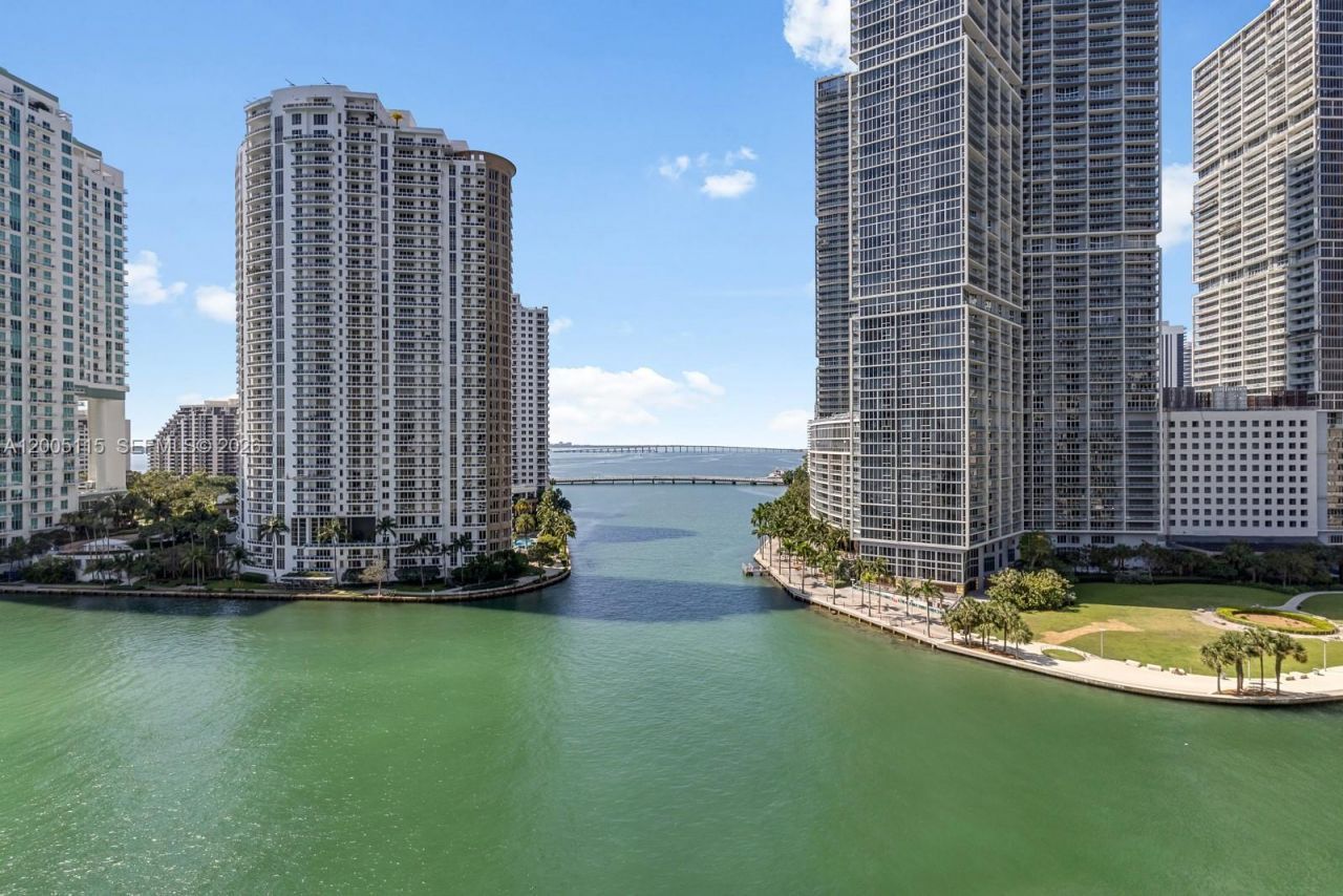300 Biscayne Blvd Way , Unit 1002, Miami, FL 33131 Photo