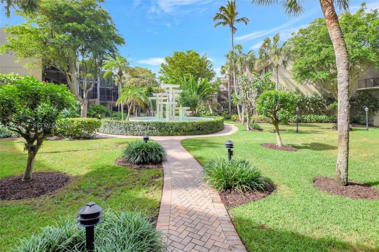 3605 S Ocean Blvd, Unit 206, South Palm Beach, FL 33480 Photo