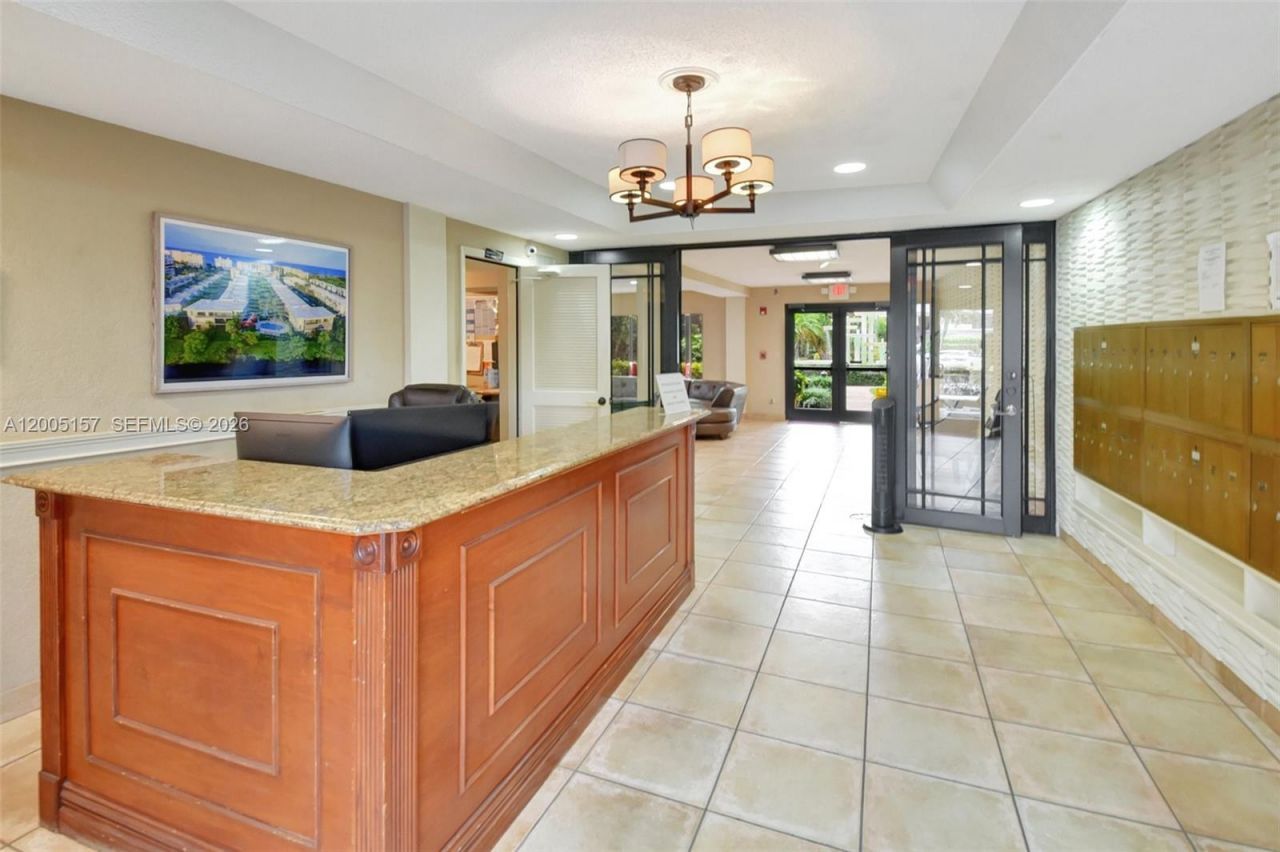 3605 S Ocean Blvd, Unit 206, South Palm Beach, FL 33480 Photo