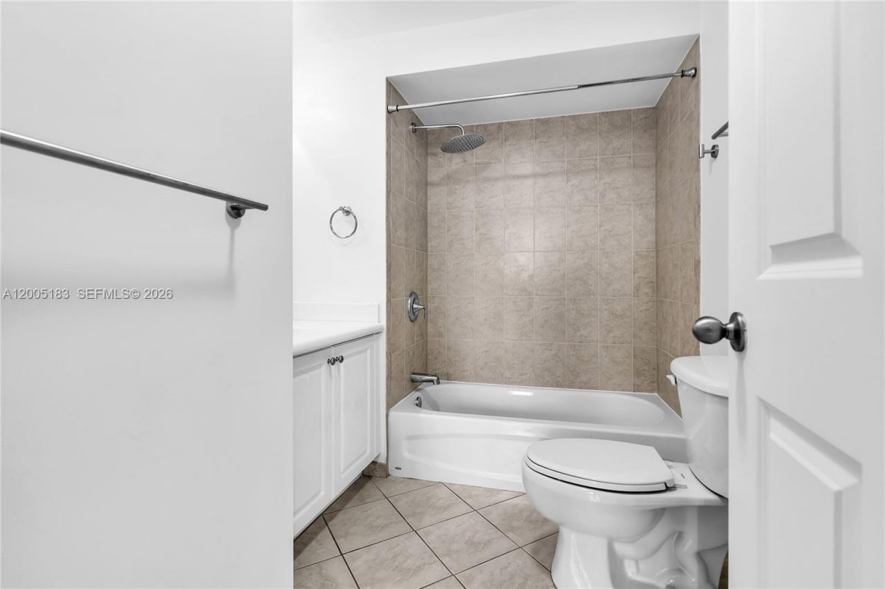 8395 SW 73rd Ave, Unit 510, Miami, FL 33143 Photo