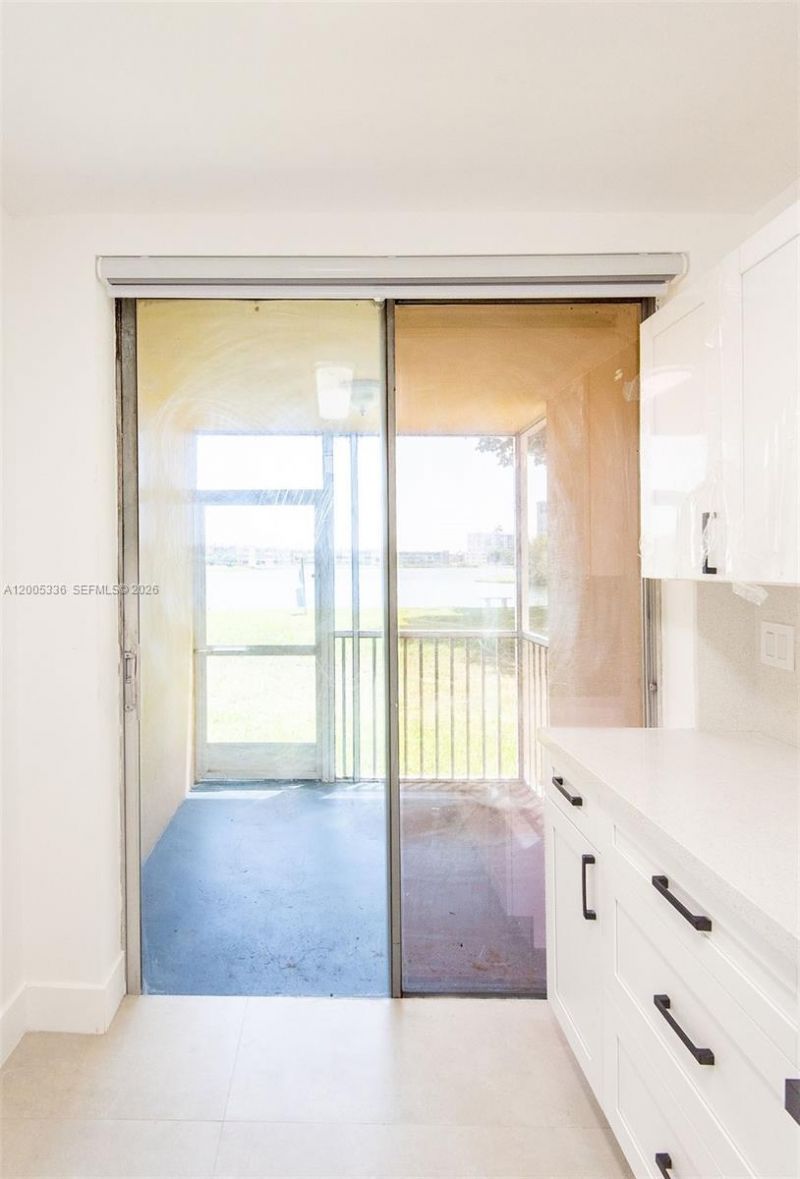 1750 NE 191st St , Unit 100-1, Miami, FL 33179 Photo