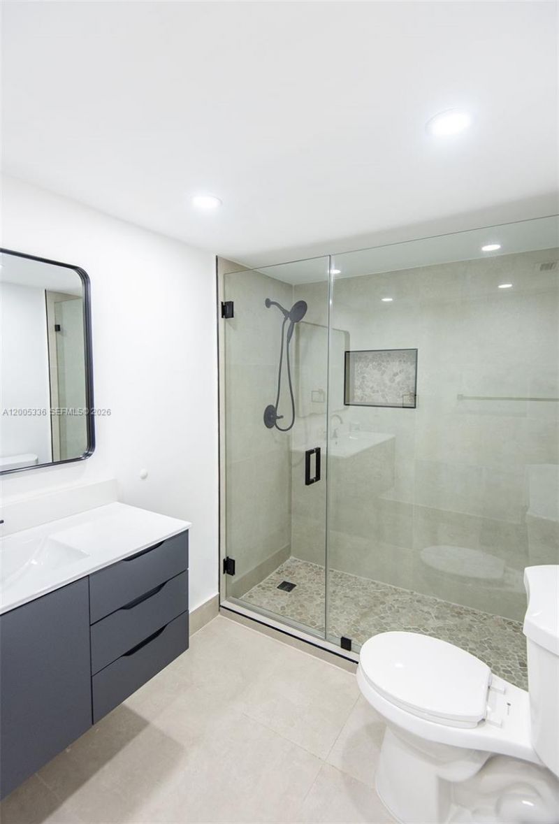 1750 NE 191st St , Unit 100-1, Miami, FL 33179 Photo