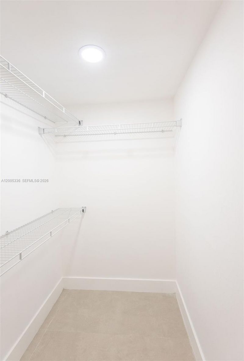 1750 NE 191st St , Unit 100-1, Miami, FL 33179 Photo