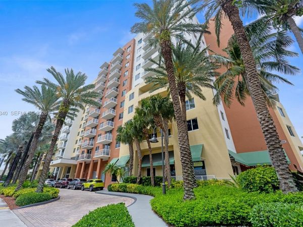 18800 NE 29th Ave, Unit 526, Aventura, FL 33180