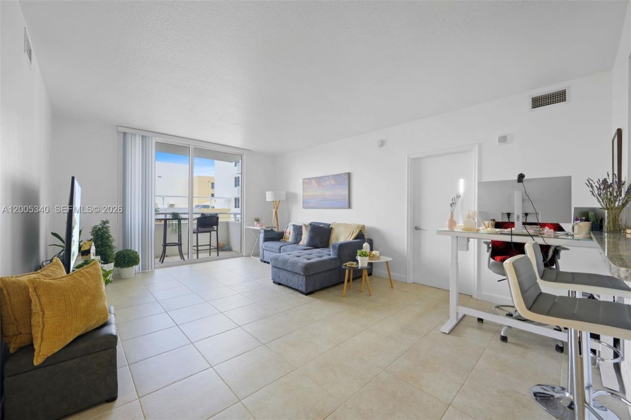 18800 NE 29th Ave, Unit 526, Aventura, FL 33180 Photo