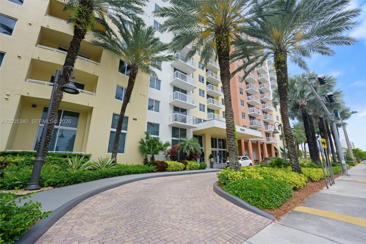 18800 NE 29th Ave, Unit 526, Aventura, FL 33180 Photo