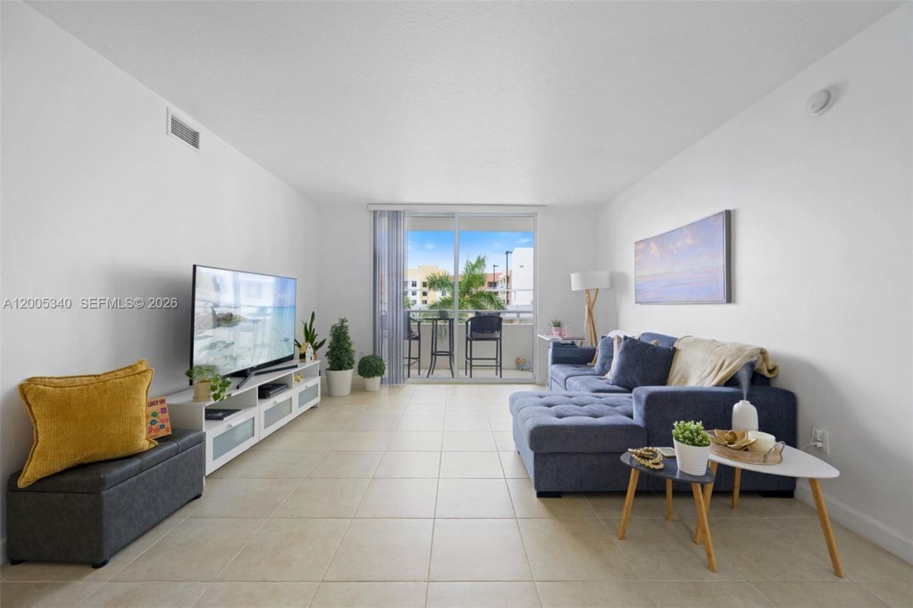 18800 NE 29th Ave, Unit 526, Aventura, FL 33180 Photo