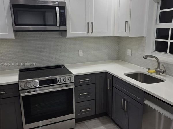 660 Tennis Club Dr , Unit 201, Fort Lauderdale, FL 33311