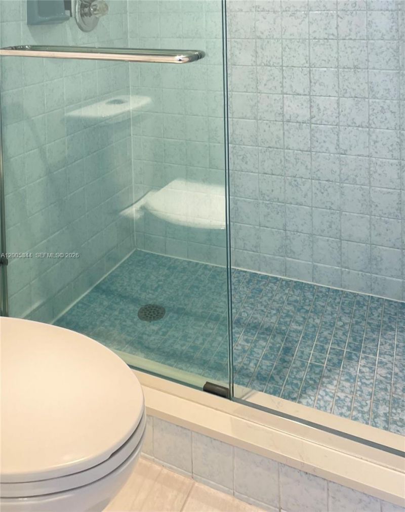 660 Tennis Club Dr, Unit 201, Fort Lauderdale, FL 33311 Photo