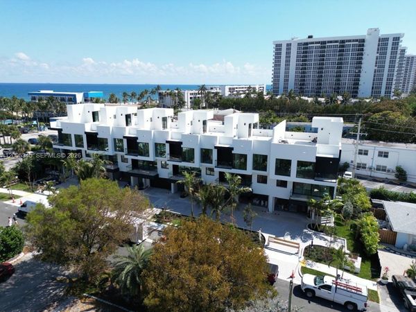 3222 NE 7th St , Unit 1, Pompano Beach, FL 33062