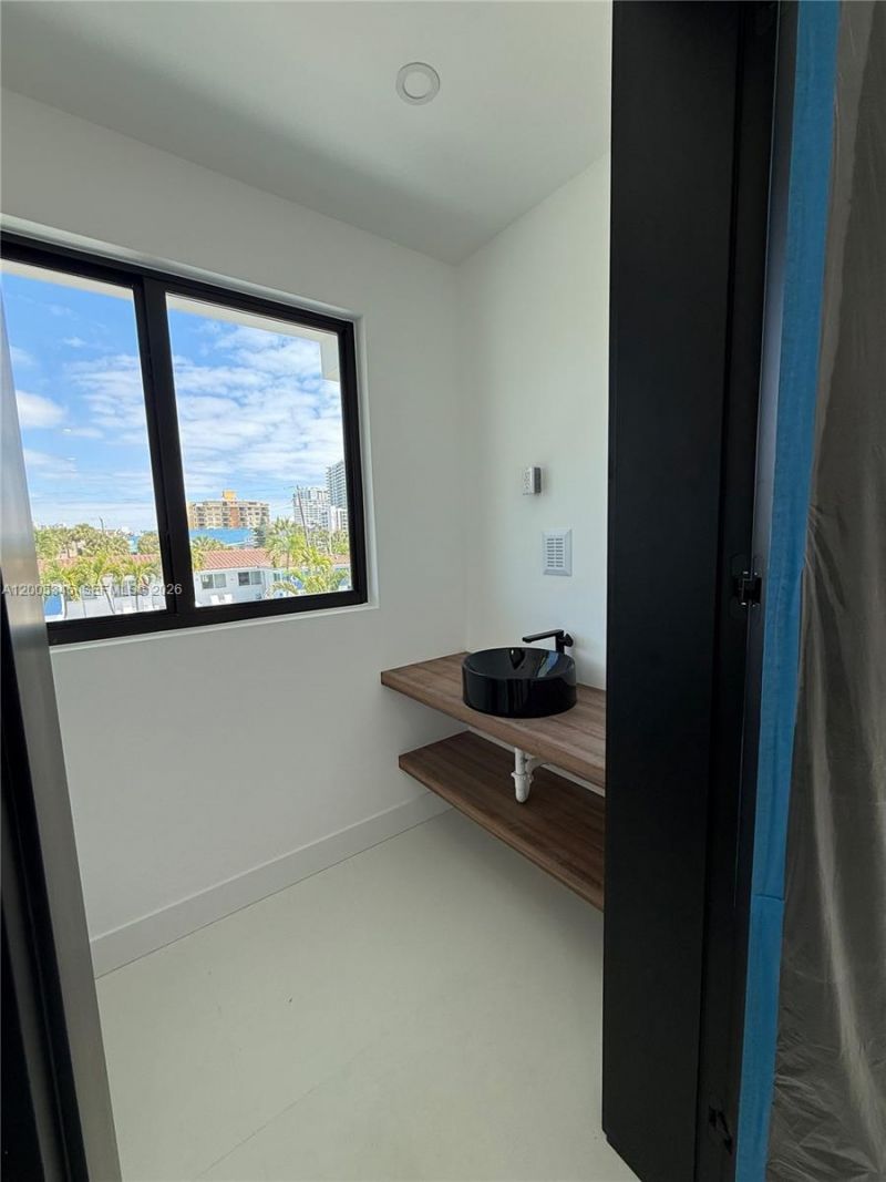 3222 NE 7th St , Unit 1, Pompano Beach, FL 33062 Photo