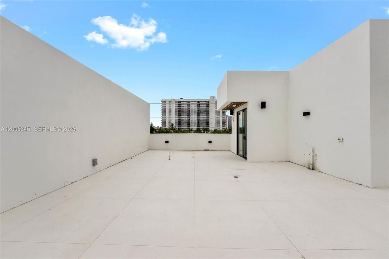 3222 NE 7th St , Unit 1, Pompano Beach, FL 33062 Photo