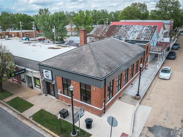 100 N Jefferson Street , St James, MO 65559