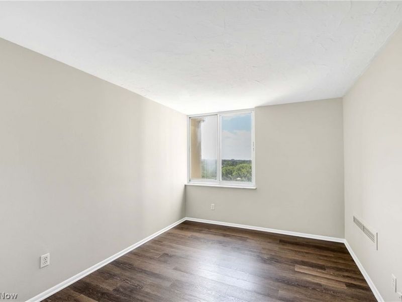 12900 Lake Avenue, Unit 1415, Lakewood, OH 44107 Photo 15