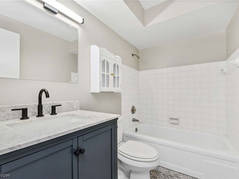 12900 Lake Avenue, Unit 1415, Lakewood, OH 44107 Photo 17