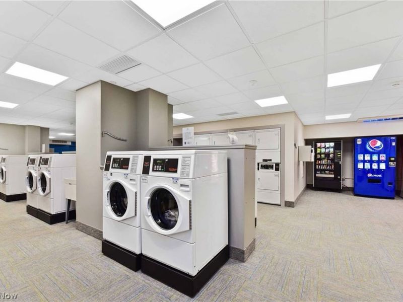 12900 Lake Avenue, Unit 1415, Lakewood, OH 44107 Photo 31