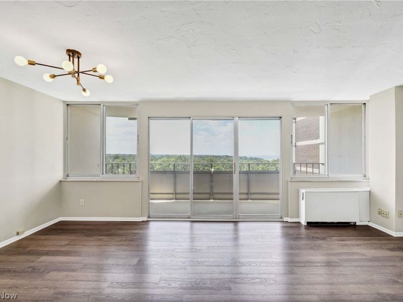 12900 Lake Avenue, Unit 1415, Lakewood, OH 44107 Photo 6