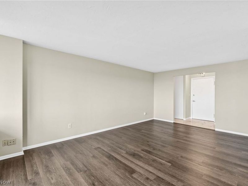 12900 Lake Avenue, Unit 1415, Lakewood, OH 44107 Photo 8