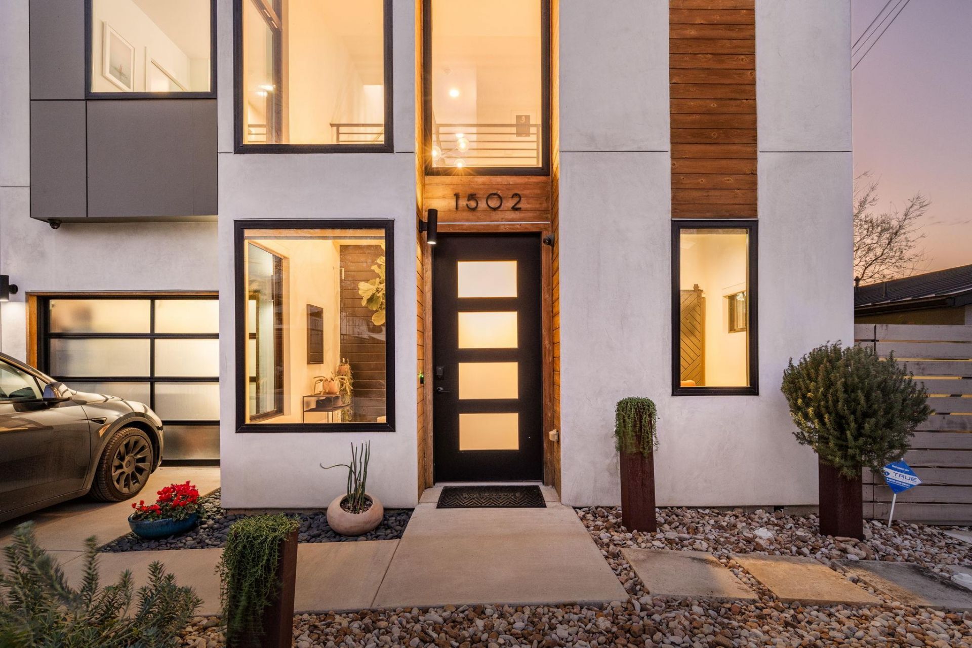 1502 Waller St, Austin, TX 78702 Main Photo