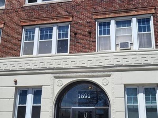 1691 Commonwealth Ave, Unit 7, Boston, MA 02135