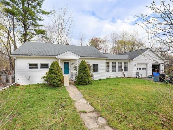 68 Bryant St, Athol, MA 01331