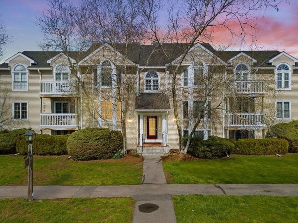 1607 Carriage Ln, Unit 1607, Taunton, MA 02780