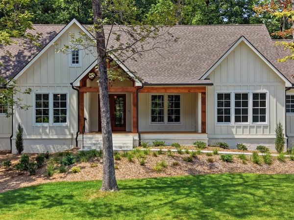 498 Hargis Road, Signal Mountain, TN 37377