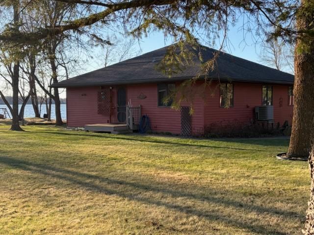 30658 Lake Eleven Drive , Sandstone, MN 55072