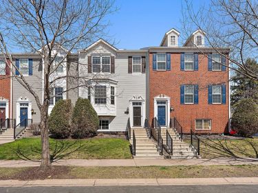 225 Heritage Lane, Circle Pines, MN 55014