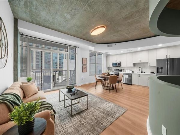 250 Pharr Road NE, Unit 704, Atlanta, GA 30305