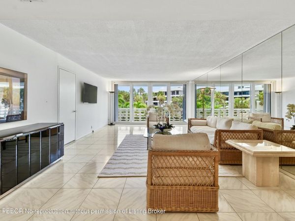100 Sunrise Avenue, Unit 308, Palm Beach, FL 33480