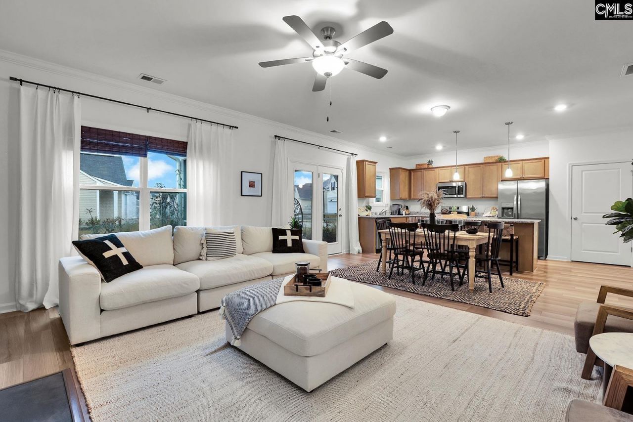 155 Kingsley Drive  Photo 16