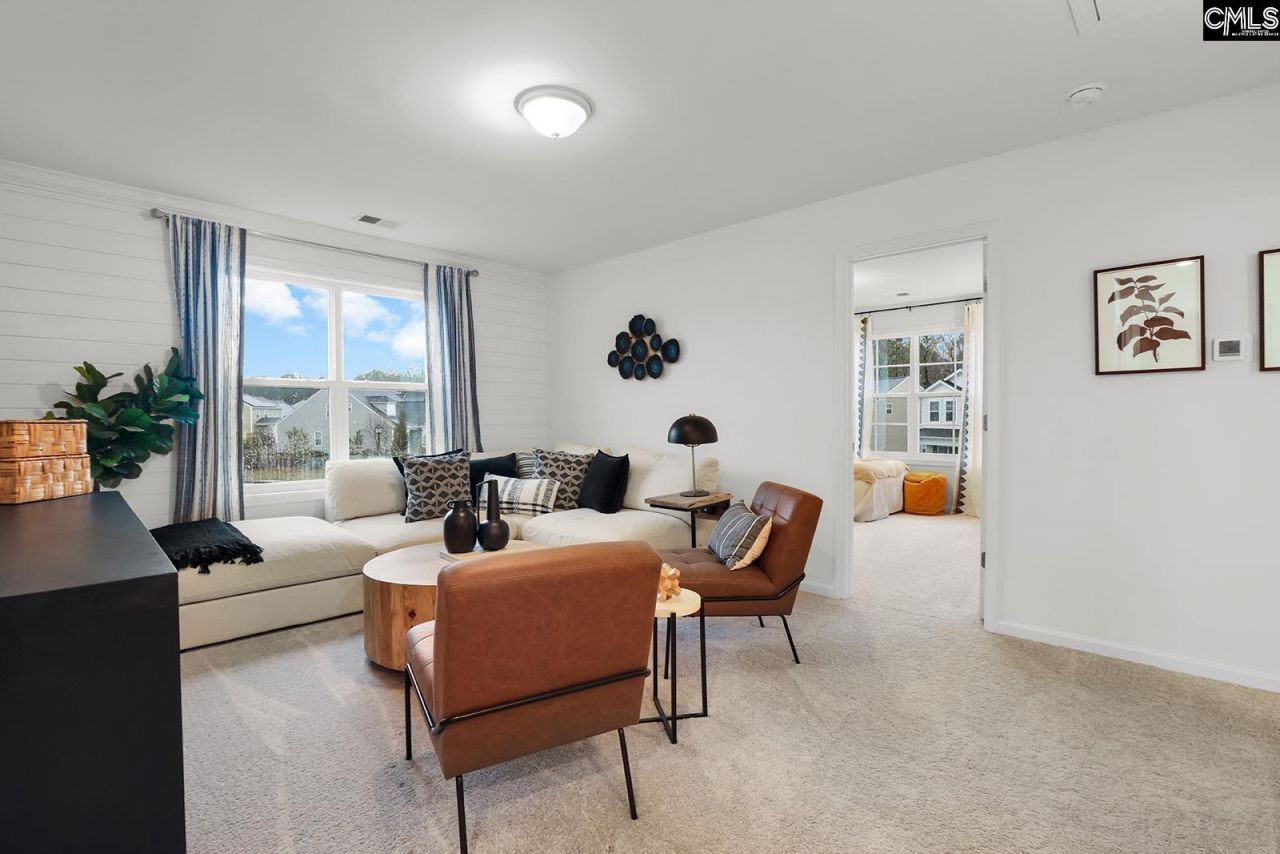 155 Kingsley Drive  Photo 18