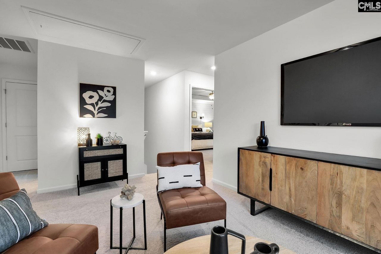 155 Kingsley Drive  Photo 20