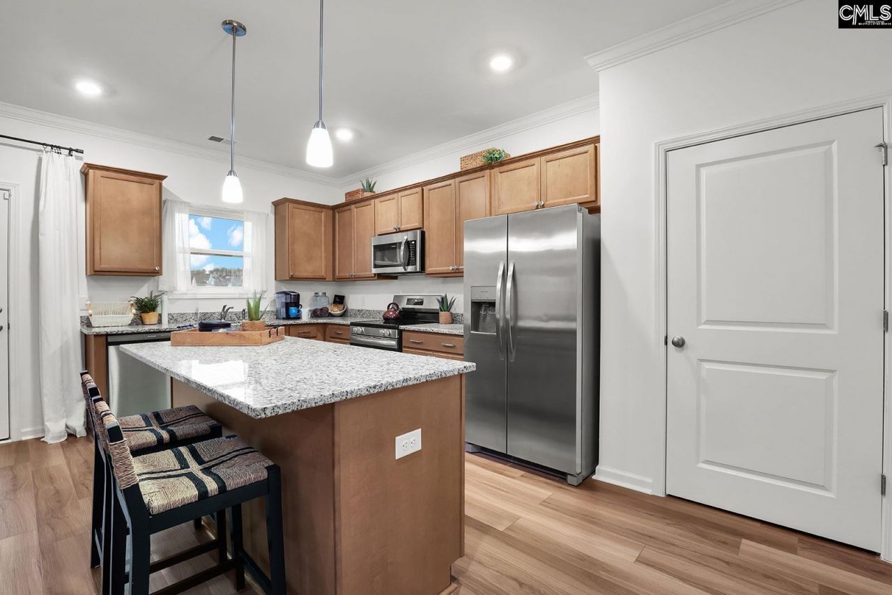 155 Kingsley Drive Photo 4