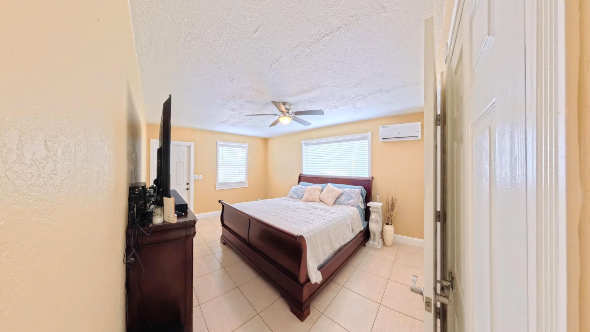 407 NW 7th Street, Boynton Beach, FL 33426 Photo