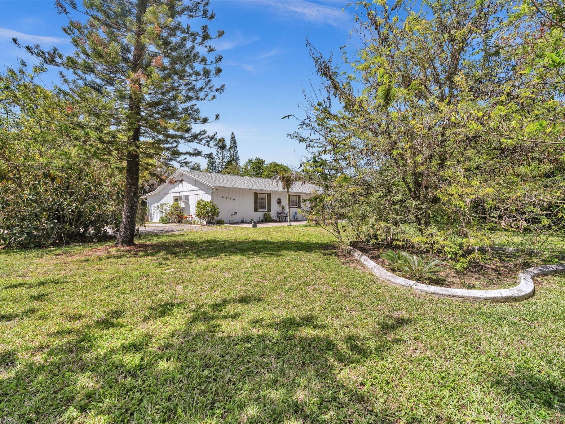 5209 Coconut Boulevard, The Acreage, FL 33411 Photo