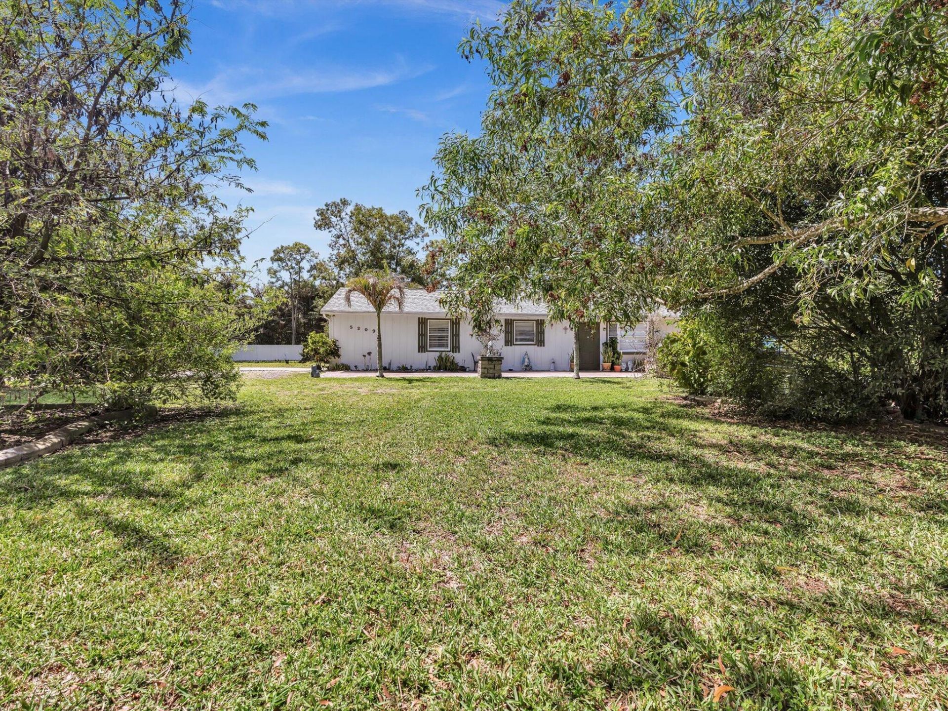 5209 Coconut Boulevard, The Acreage, FL 33411 Photo
