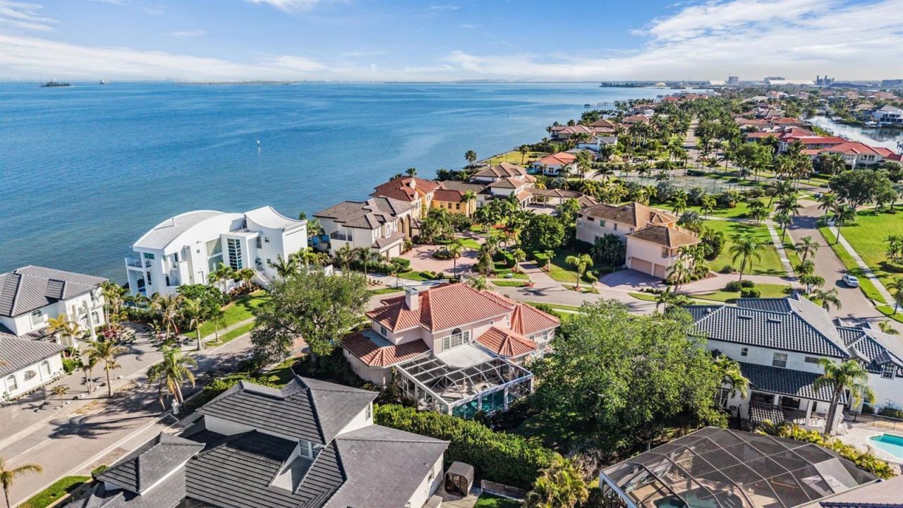 1422 Jumana Loop, Apollo Beach, FL 33572 Photo