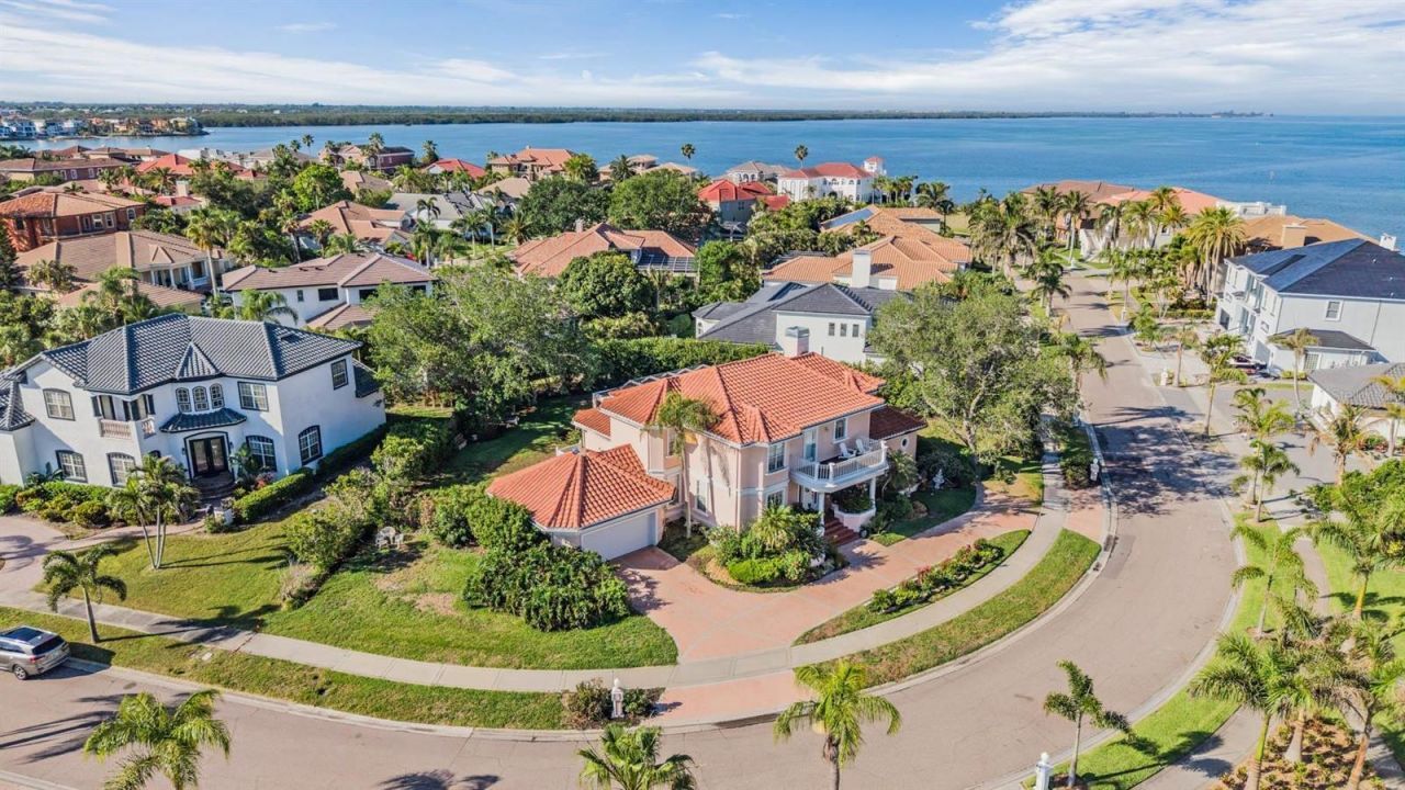 1422 Jumana Loop, Apollo Beach, FL 33572 Photo