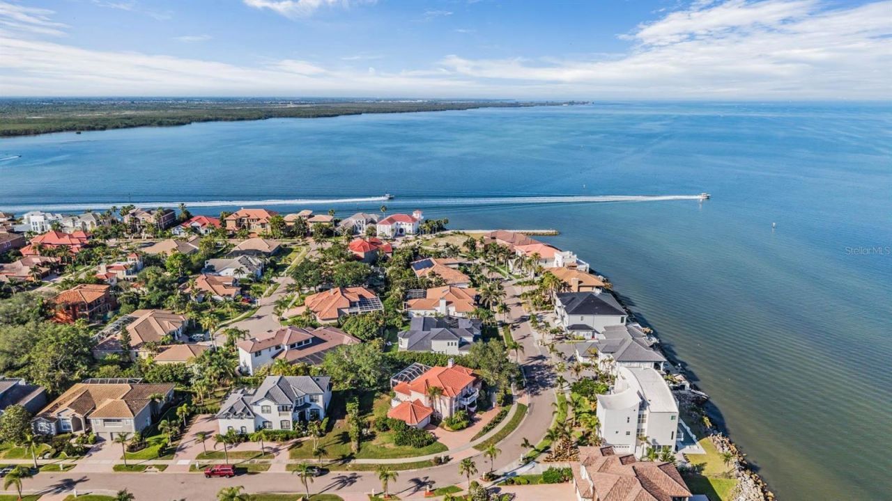 1422 Jumana Loop, Apollo Beach, FL 33572 Photo