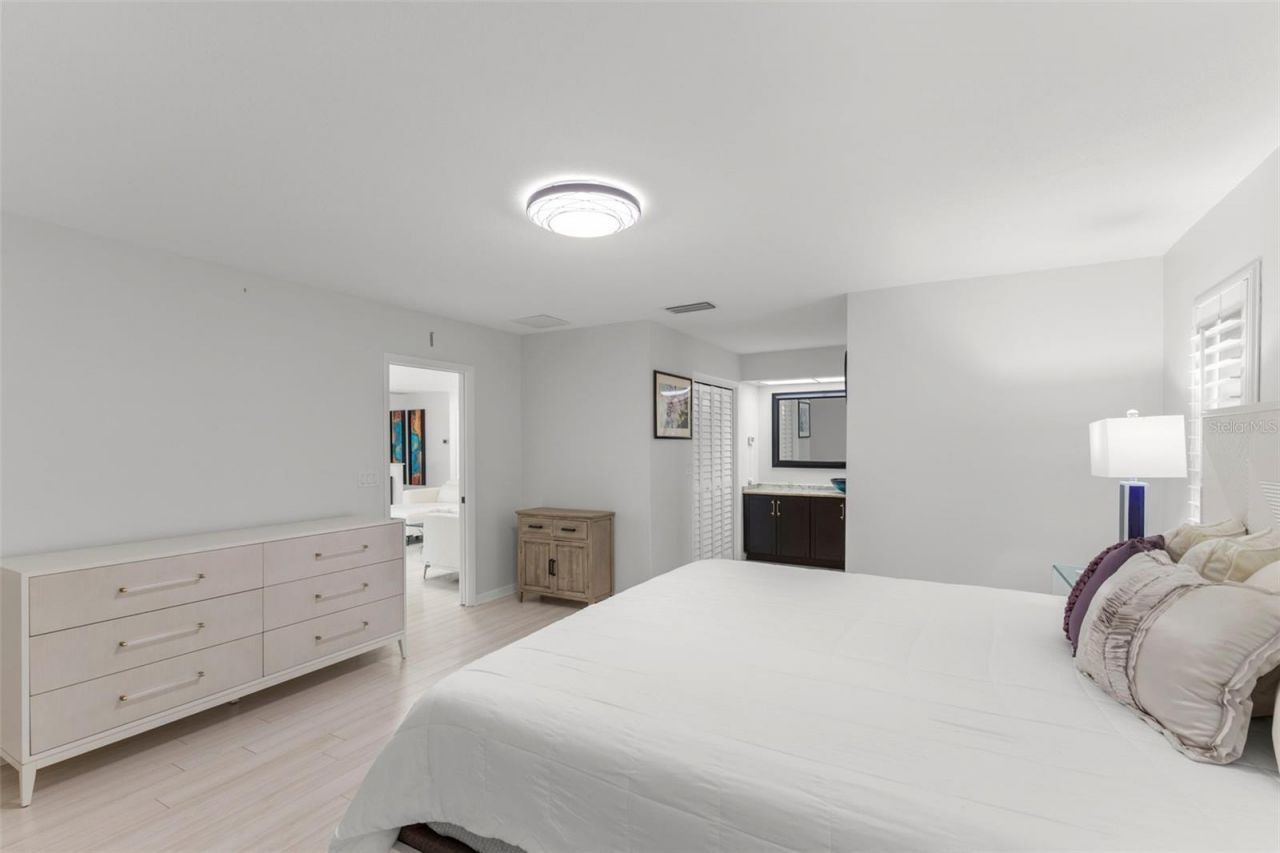 2836 Quail Hollow Road W, Clearwater, FL 33761 Photo